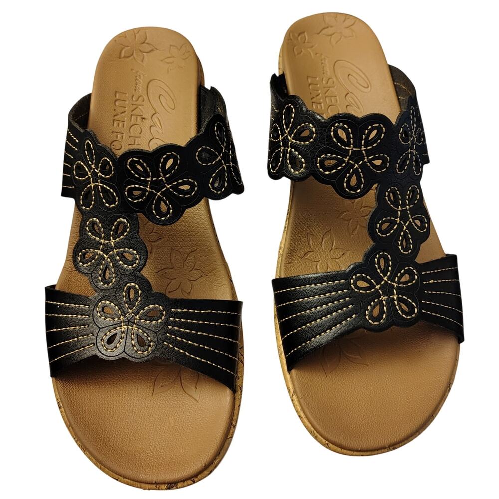 #0511 - CALI FROM SKECHERS - BEAUTIFUL SLIP ON SANDALS - SIZE 8